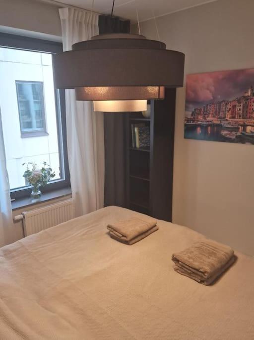 Modern Room With Bathroom, No Kitchen And Your Own Entrance 斯德哥尔摩 外观 照片